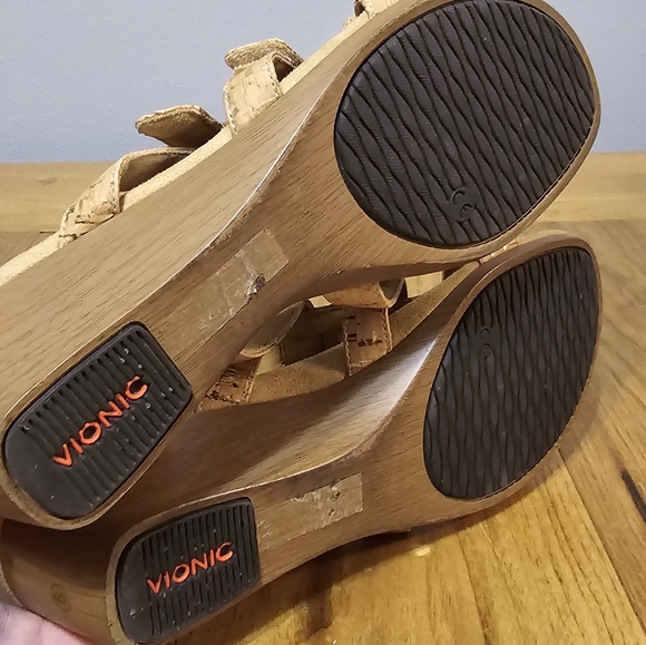 Vionic Radia size 8 slip on lightweight wedge orthotic sandal - Picture 6 of 8